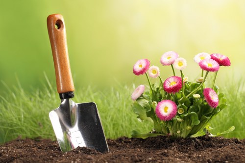 On-site safety briefing and documentation for insured gardening work